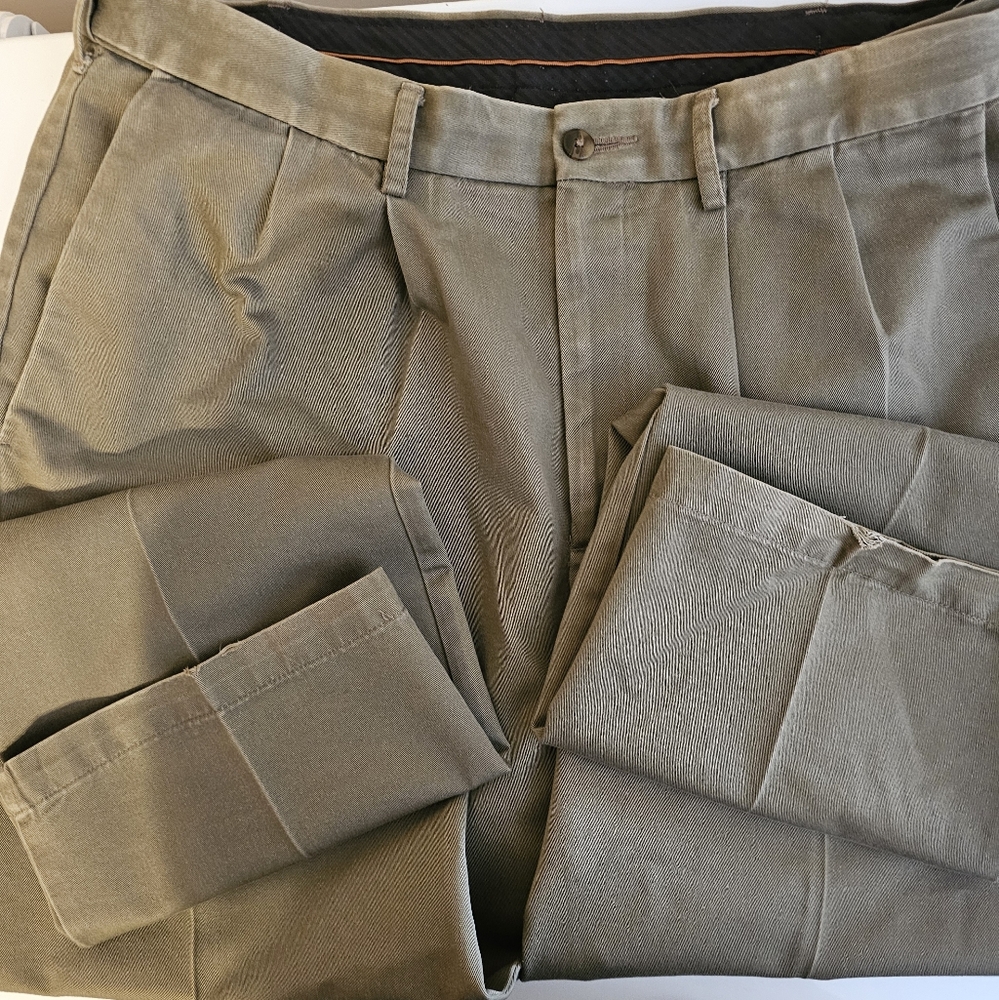 Mens Haggar khaki pants 36x32